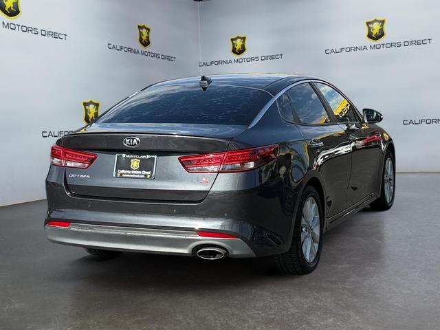 Photo of 2018 Platinum Graphite Kia Optima