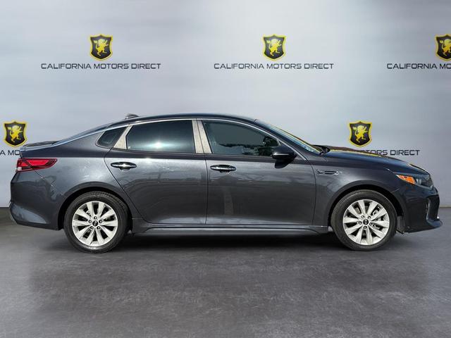 Photo of 2018 Platinum Graphite Kia Optima