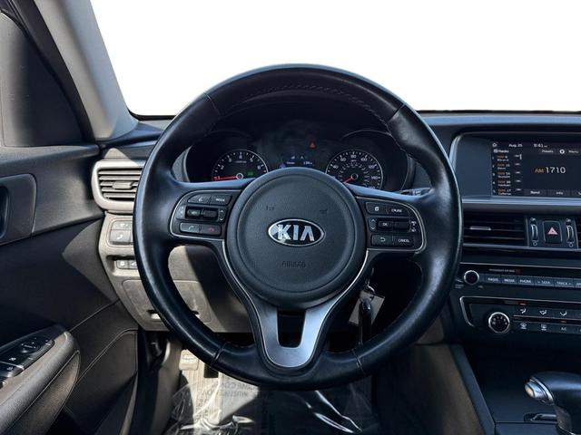 Photo of 2018 Platinum Graphite Kia Optima