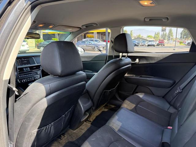Photo of 2018 Platinum Graphite Kia Optima