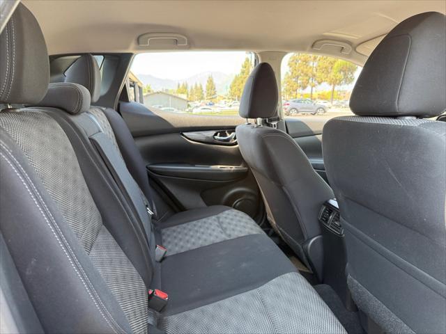 Photo of 2018 Magnetic Black Nissan Rogue Sport