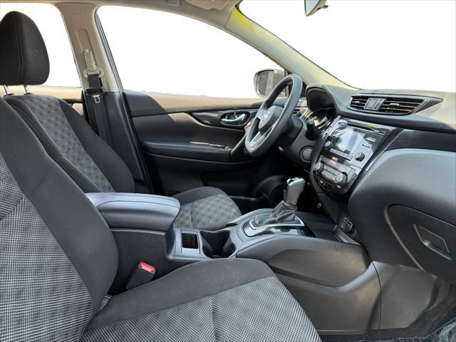 Photo of 2018 Magnetic Black Nissan Rogue Sport