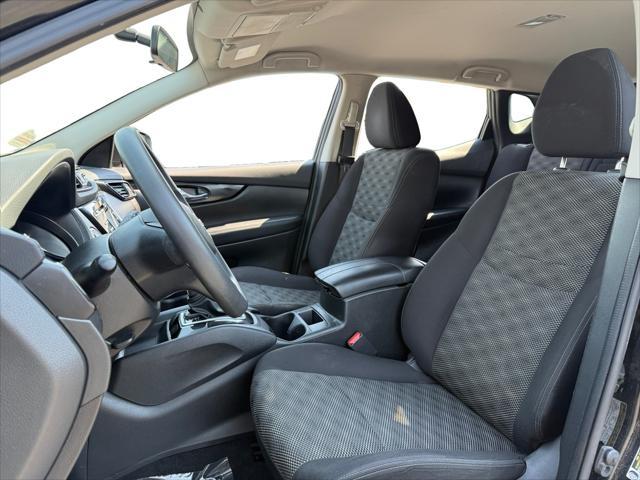 Photo of 2018 Magnetic Black Nissan Rogue Sport