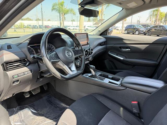Photo of 2022 Super Black Nissan Sentra