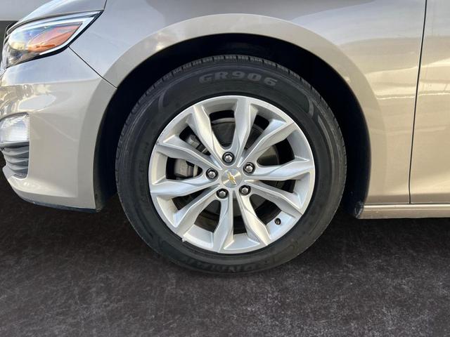 Photo of 2022 Mineral Gray Metallic Chevrolet Malibu