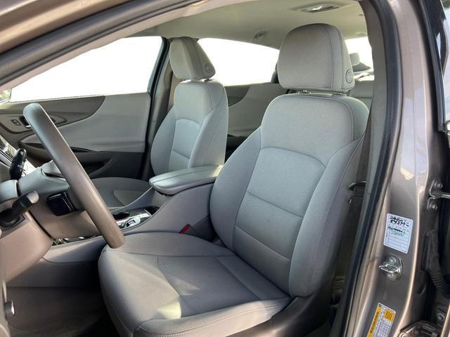 Photo of 2022 Mineral Gray Metallic Chevrolet Malibu
