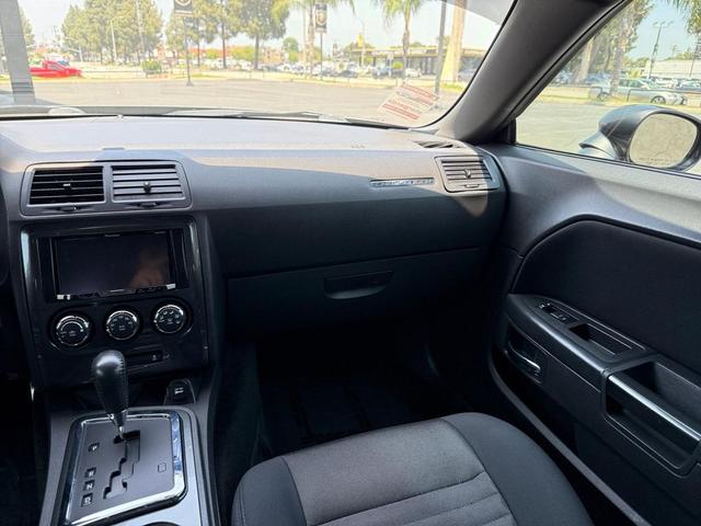 Photo of 2014 Granite Crystal Metallic Clearcoat Dodge Challenger