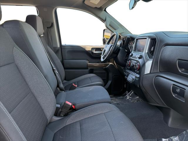 Photo of 2019 Black Chevrolet Silverado 1500