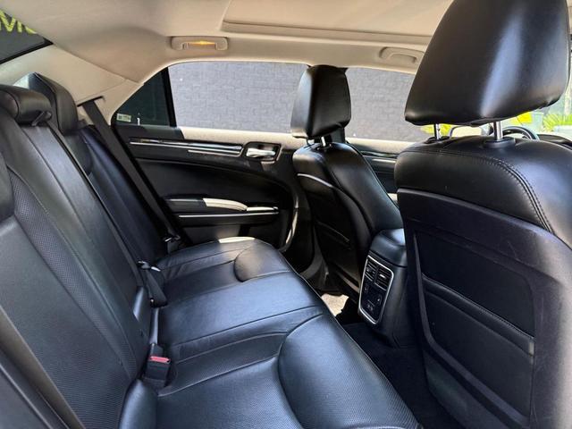 Photo of 2020 Silver Mist Clearcoat Chrysler 300