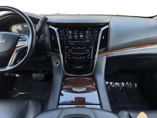 Photo of 2019 Crystal White Tricoat Cadillac Escalade ESV