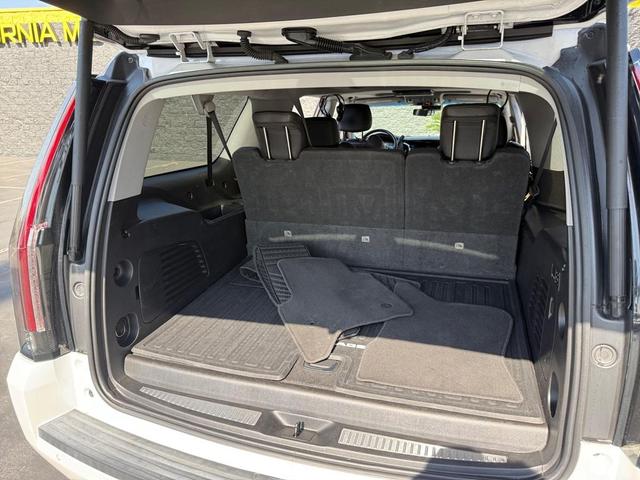 Photo of 2019 Crystal White Tricoat Cadillac Escalade ESV