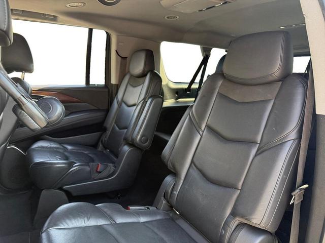Photo of 2019 Crystal White Tricoat Cadillac Escalade ESV