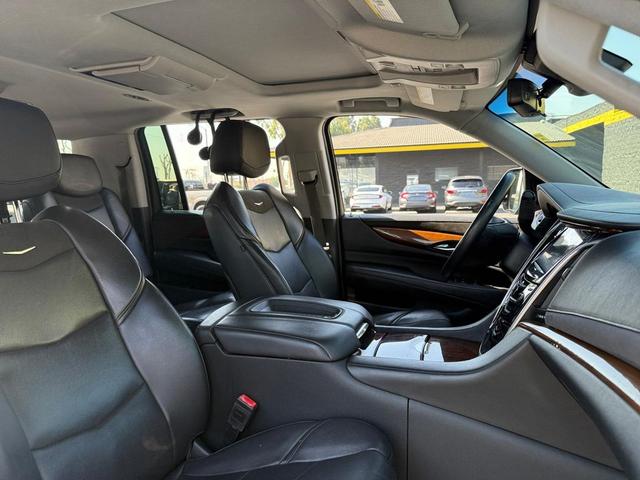 Photo of 2019 Crystal White Tricoat Cadillac Escalade ESV