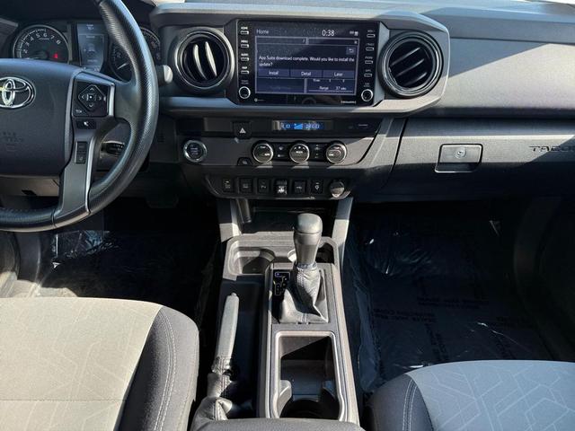 Photo of 2021 Super White Toyota Tacoma