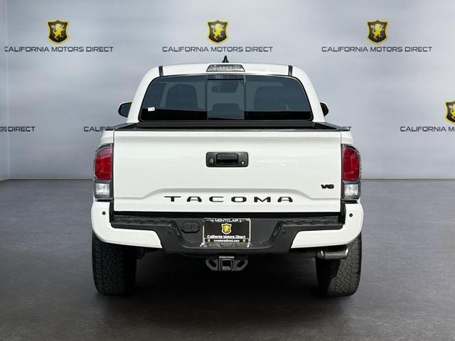 Photo of 2021 Super White Toyota Tacoma