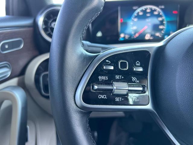 Photo of 2019 Polar White Mercedes-Benz A-Class