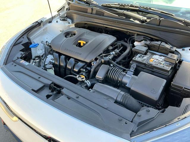 Photo of 2023 Snow White Pearl Kia Forte