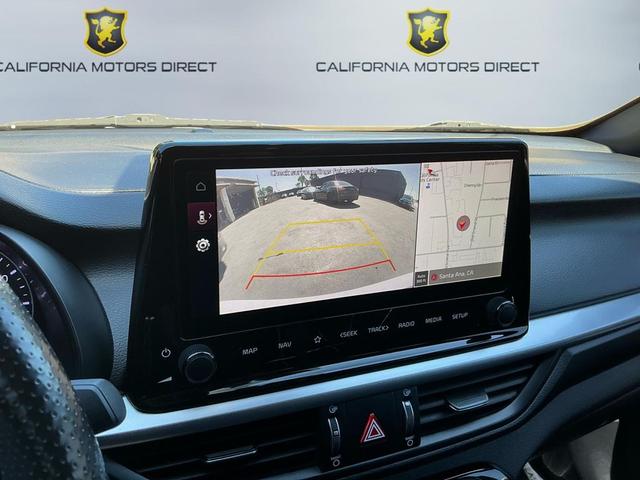 Photo of 2023 Snow White Pearl Kia Forte
