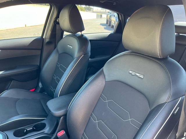 Photo of 2023 Snow White Pearl Kia Forte