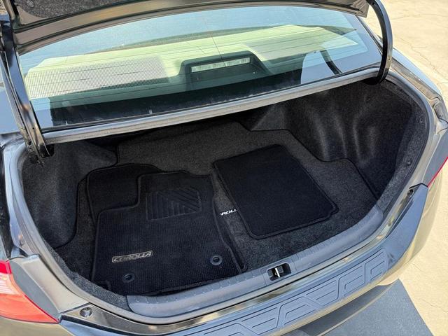 Photo of 2019 Black Sand Pearl Toyota Corolla