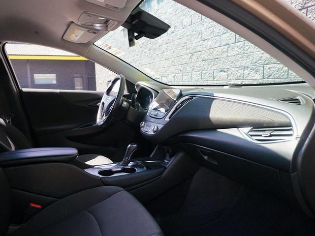 Photo of 2018 Sandy Ridge Metallic Chevrolet Malibu Hybrid