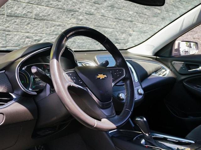 Photo of 2018 Sandy Ridge Metallic Chevrolet Malibu Hybrid