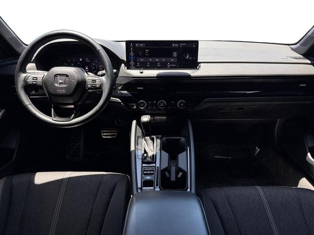 Photo of 2024 Silver Metallic Honda Accord Hybrid