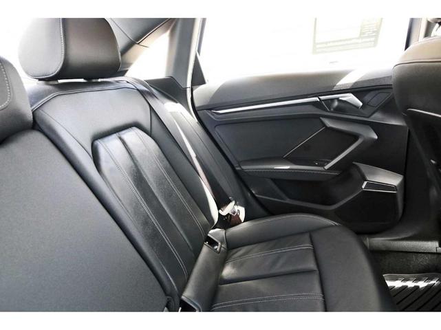 Photo of 2023 Florett Silver Metallic Audi A3