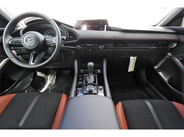 Photo of 2025 Zircon Sand Metallic Mazda Mazda3