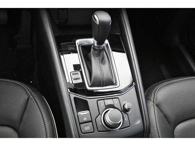Photo of 2025 Platinum Mazda CX-5