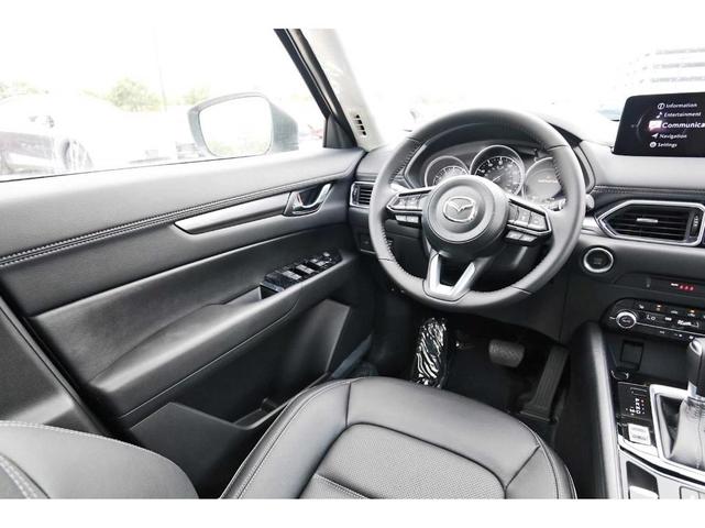 Photo of 2025 Platinum Mazda CX-5