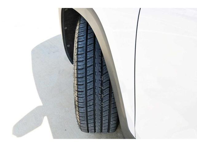 Photo of 2021 White Frost Tri-Coat GMC Terrain