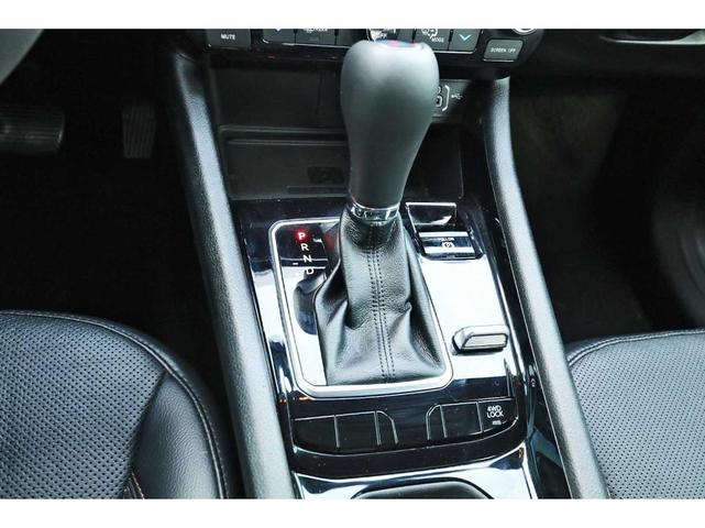 Photo of 2023 Redline Pearlcoat Jeep Compass