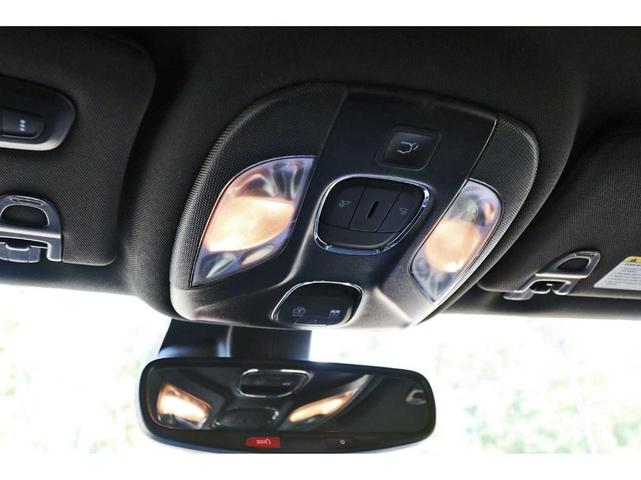 Photo of 2023 Redline Pearlcoat Jeep Compass