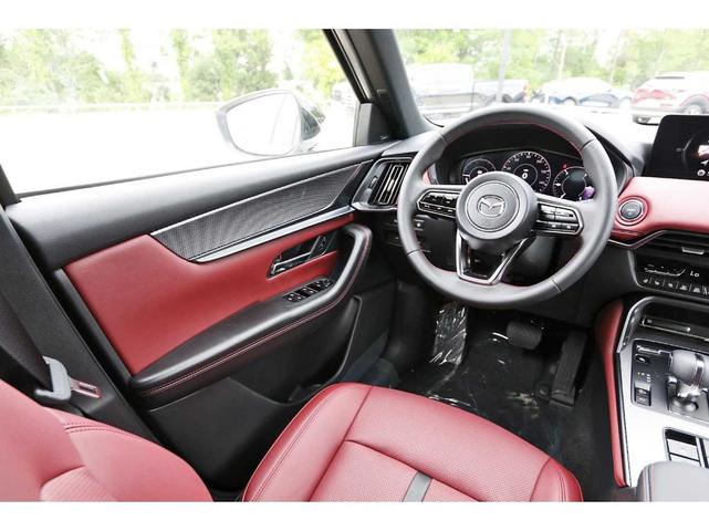 Photo of 2025 Rhodium Mazda CX-70 PHEV