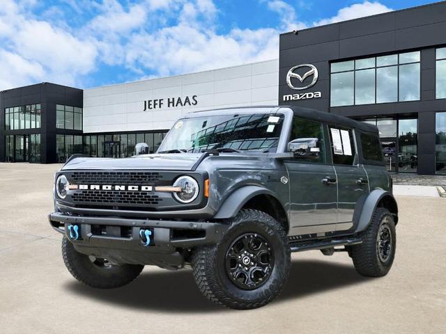 Photo of 2023 Carbonized Gray Metallic Ford Bronco