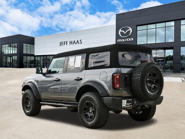 Photo of 2023 Carbonized Gray Metallic Ford Bronco