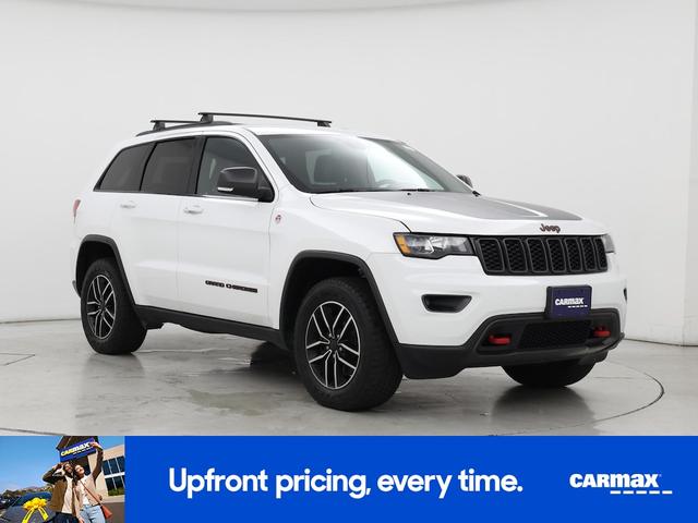 Photo of 2019 White Jeep Grand Cherokee