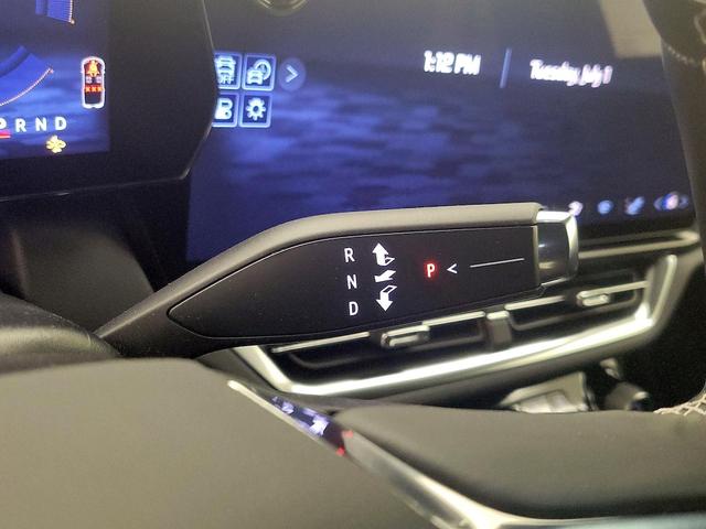 Photo of 2025 White Chevrolet Equinox EV