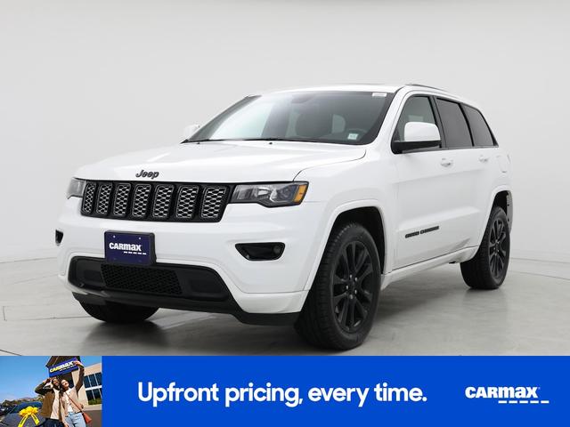 Photo of 2018 White Jeep Grand Cherokee