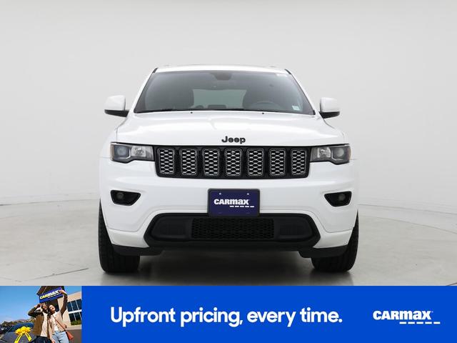 Photo of 2018 White Jeep Grand Cherokee