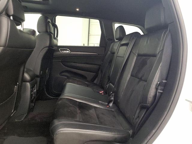 Photo of 2018 White Jeep Grand Cherokee