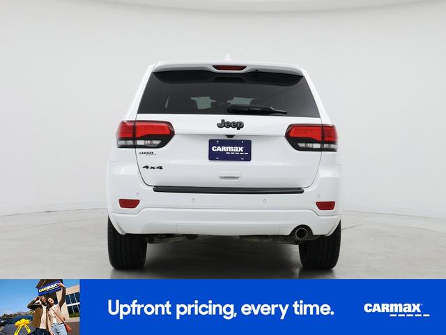 Photo of 2018 White Jeep Grand Cherokee