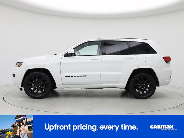 Photo of 2018 White Jeep Grand Cherokee