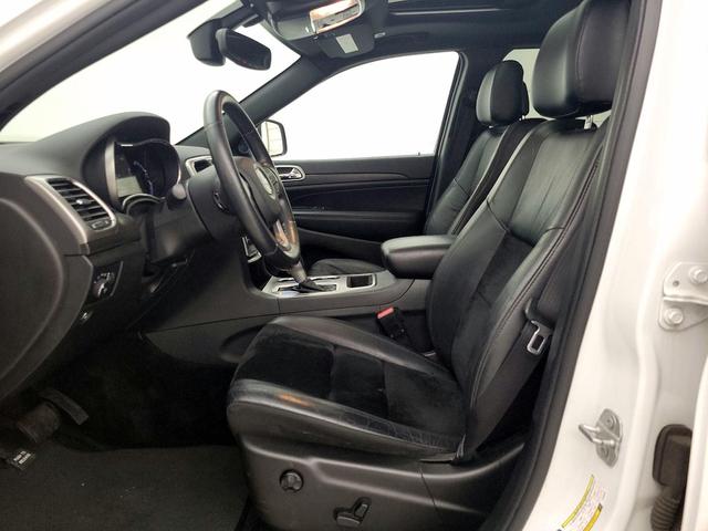 Photo of 2018 White Jeep Grand Cherokee