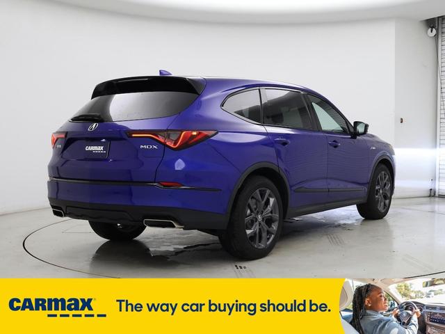 Photo of 2022 Blue Acura MDX