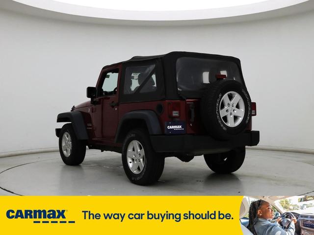 Photo of 2013 Burgundy Jeep Wrangler