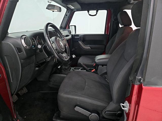 Photo of 2013 Burgundy Jeep Wrangler