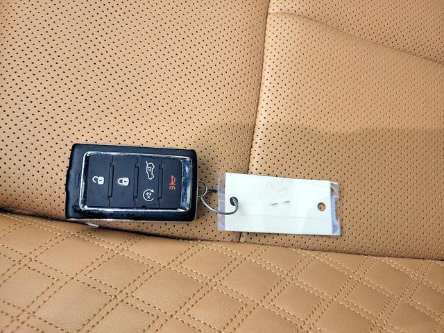 Photo of 2023 White Jeep Grand Cherokee 4xe