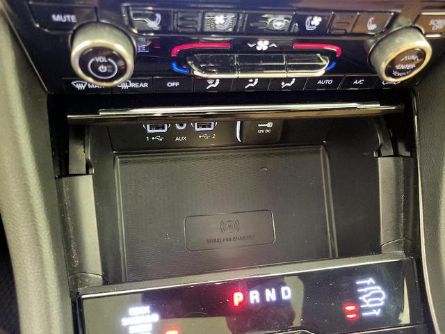 Photo of 2023 White Jeep Grand Cherokee 4xe